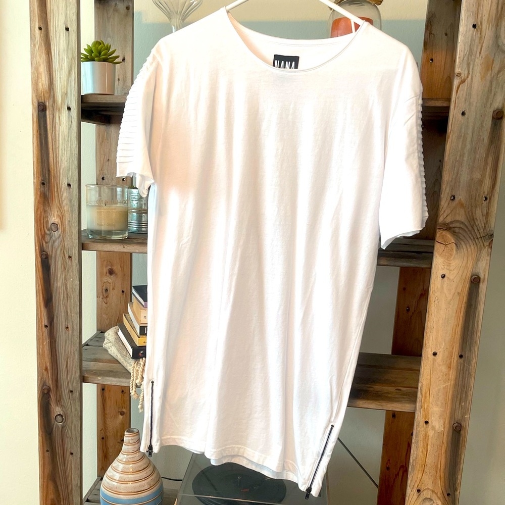 nANA jUDY Men’s White T-Shirt w/ Moto Biker Sleeve + Zippers At Side Size SMALL